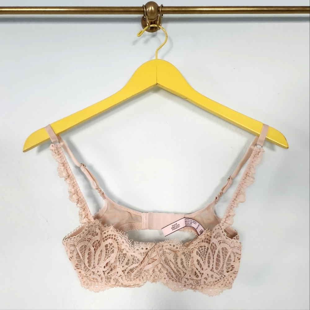 Victoria's Secret Wicked Unlined Uplift Bra 	Champagne Lace-up Front 32A